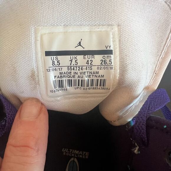 Nike Air Jordan 1 Mid 'Charlotte Hornets' Men’s - Picture 13 of 13